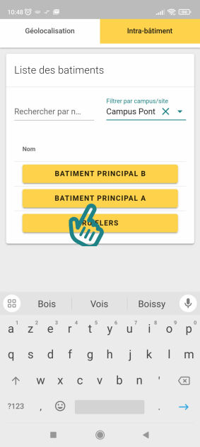 Une fois le filtrage par campus effectué, la liste des boutons est restreinte à Pont-de-Bois. Le pointeur clique sur « BATIMENT PRINCIPAL A » (le bâtiment A).